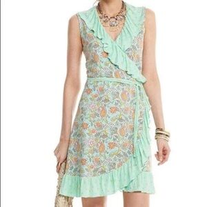 Matilda Jane wrapped in sunshine wrap dress. Worn about 6x.‎